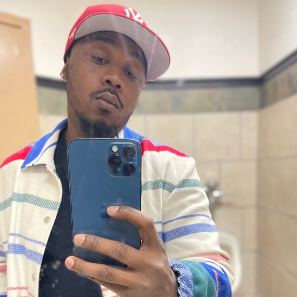 Meet your Posher, Darian - Picture 1 of 1